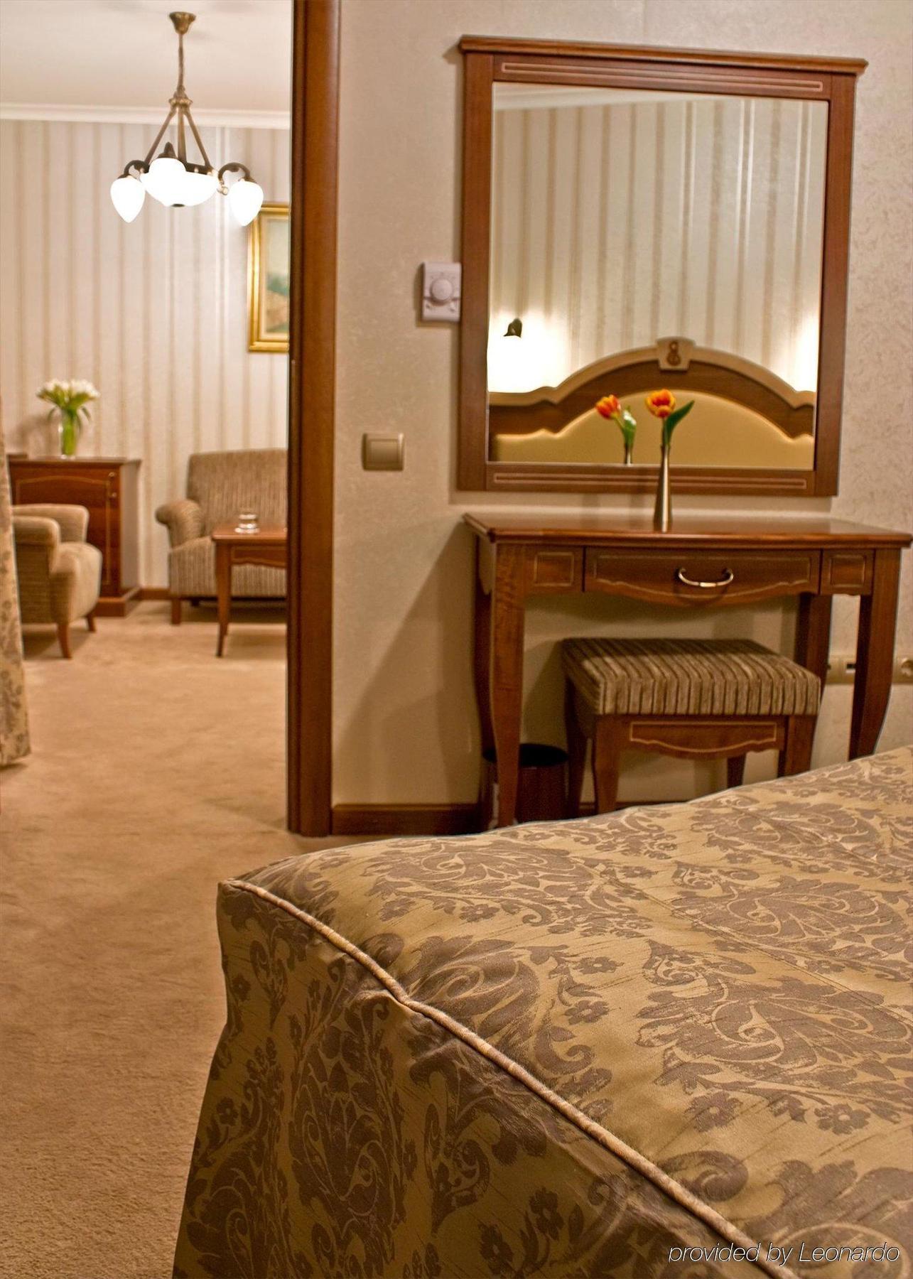 Hotel Berlin Park Vitosha Sofia Room photo